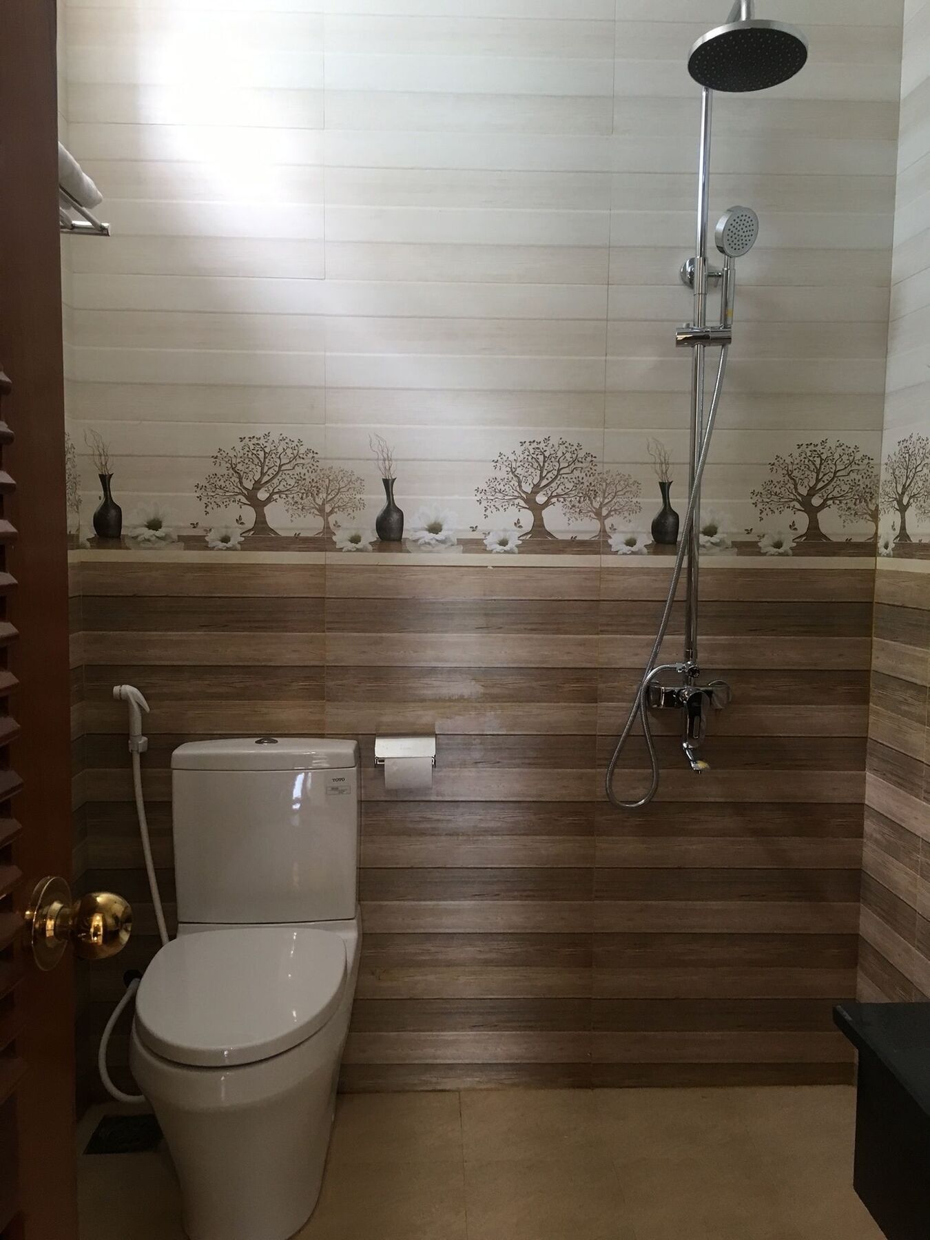 Nhat Tan Hotel Куинён Экстерьер фото
